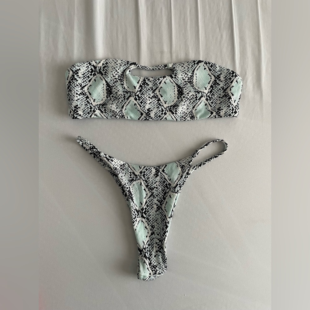 ZAFUL Mint Snake Print Cutout Bandeau Bikini Set Size S